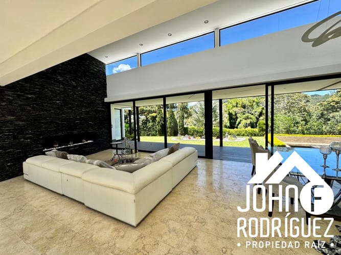 Casa de 5 alcobas en venta en So�Adora, El Carmen de Viboral · foto 10 de 24