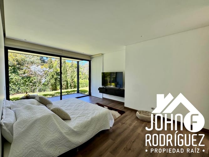 Casa de 5 alcobas en venta en So�Adora, El Carmen de Viboral · foto 23 de 24