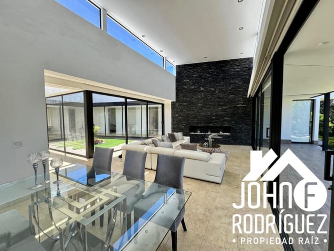 Casa de 5 alcobas en venta en So�Adora, El Carmen de Viboral · foto 13 de 24