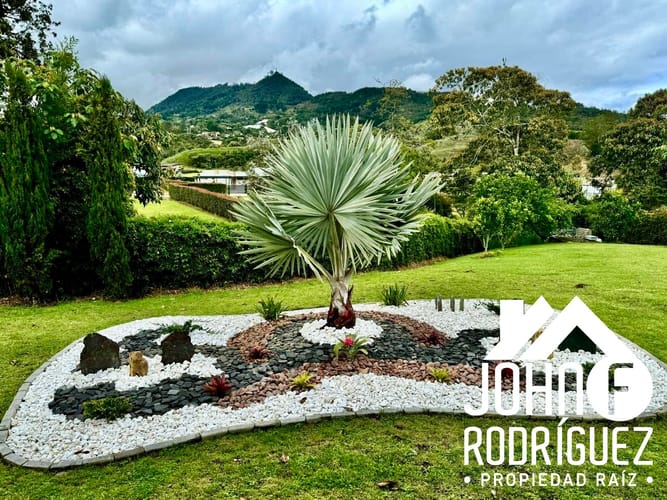Casa de 5 alcobas en venta en So�Adora, El Carmen de Viboral · foto 4 de 24