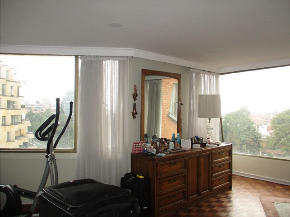 Apartamento en venta en Chico, Bogotá · foto 12 de 19