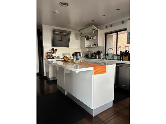Apartamento de 3 alcobas en venta en Bellavista, Bogotá, 250 m² · foto 11 de 24