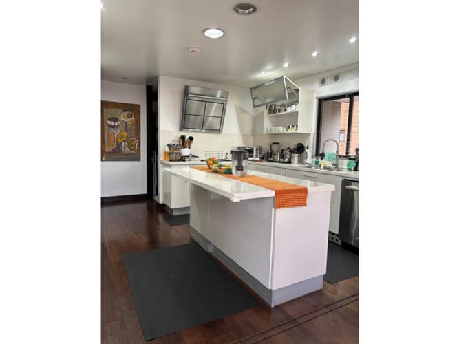 Apartamento de 3 alcobas en venta en Bellavista, Bogotá, 250 m² · foto 12 de 24