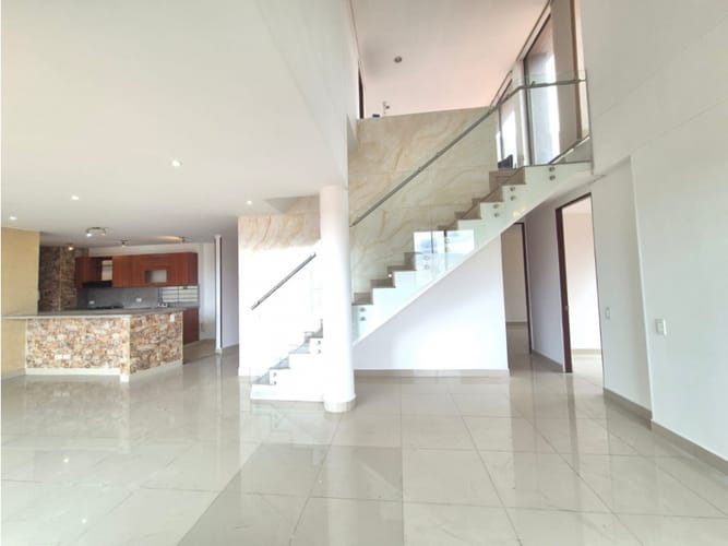 Apartamento de 3 alcobas en venta en Nueva Colina, Bogotá, 190 m² · foto 2 de 23
