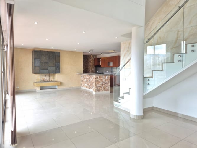 Apartamento de 3 alcobas en venta en Nueva Colina, Bogotá, 190 m² · foto 4 de 23