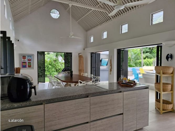 Casa de 4 alcobas en venta en Ricaurte, 230 m² · foto 5 de 16