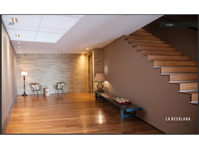 Casa de 3 alcobas en venta en El Refugio, Bogotá, 435 m² · foto 2 de 24
