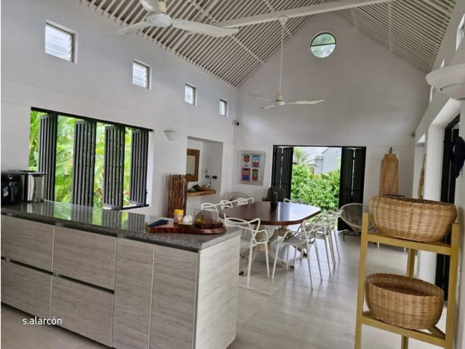 Casa de 4 alcobas en venta en Ricaurte, 230 m² · foto 6 de 16