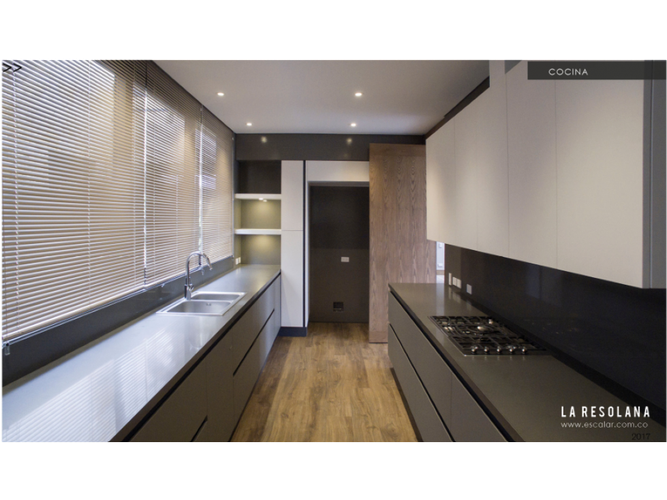 Casa de 3 alcobas en venta en El Refugio, Bogotá, 435 m² · foto 9 de 24
