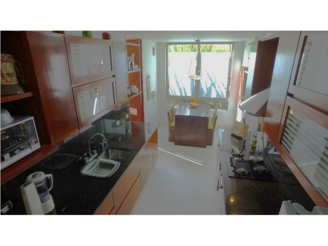 Apartamento de 3 alcobas en venta en Lindaraja, Bogotá, 194 m² · foto 5 de 18