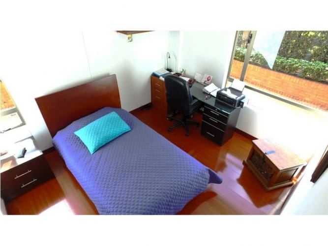 Apartamento de 3 alcobas en venta en Lindaraja, Bogotá, 194 m² · foto 9 de 18