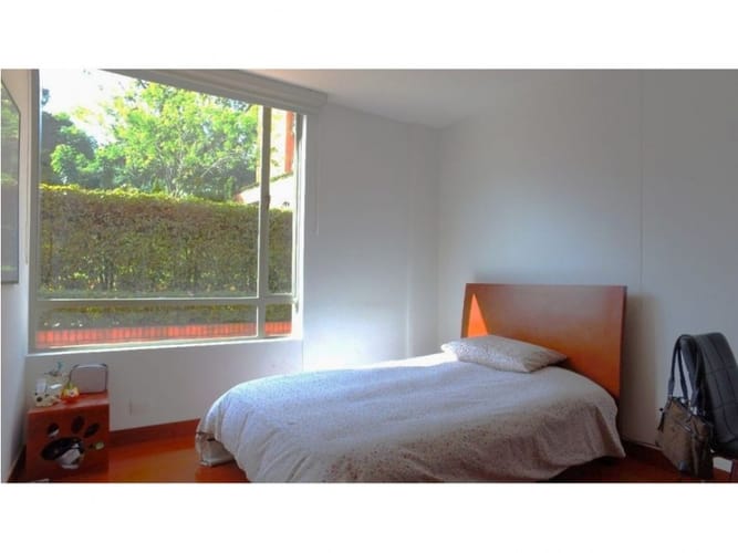 Apartamento de 3 alcobas en venta en Lindaraja, Bogotá, 194 m² · foto 13 de 18