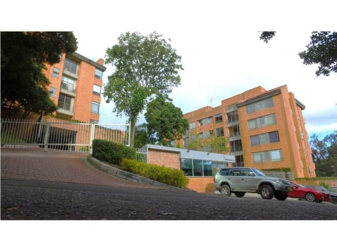 Apartamento de 3 alcobas en venta en Lindaraja, Bogotá, 194 m² · foto 18 de 18