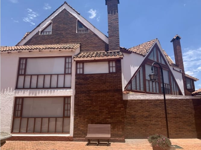 Casa de 4 alcobas en venta en San Jose De Bavaria, Bogotá, 280 m² · foto 22 de 23