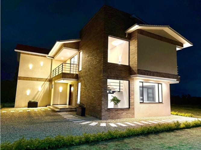 Casa de 3 alcobas en venta en Siberia, Cota, 240 m² · foto 3 de 16