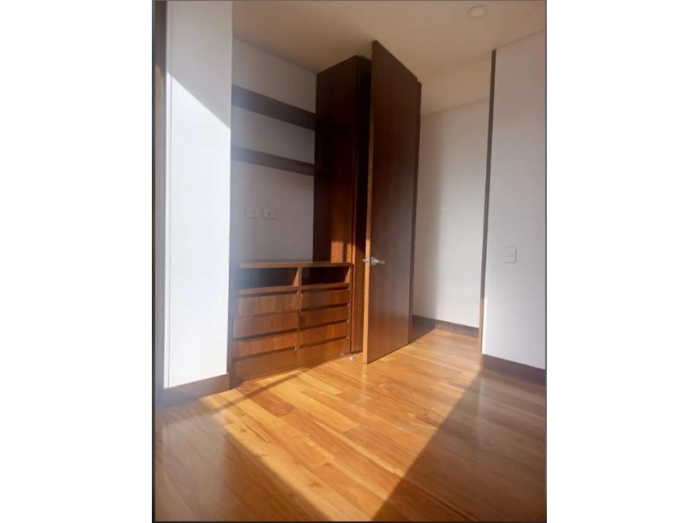 Apartamento en venta en Santa Ana Oriental, Bogotá · foto 7 de 17