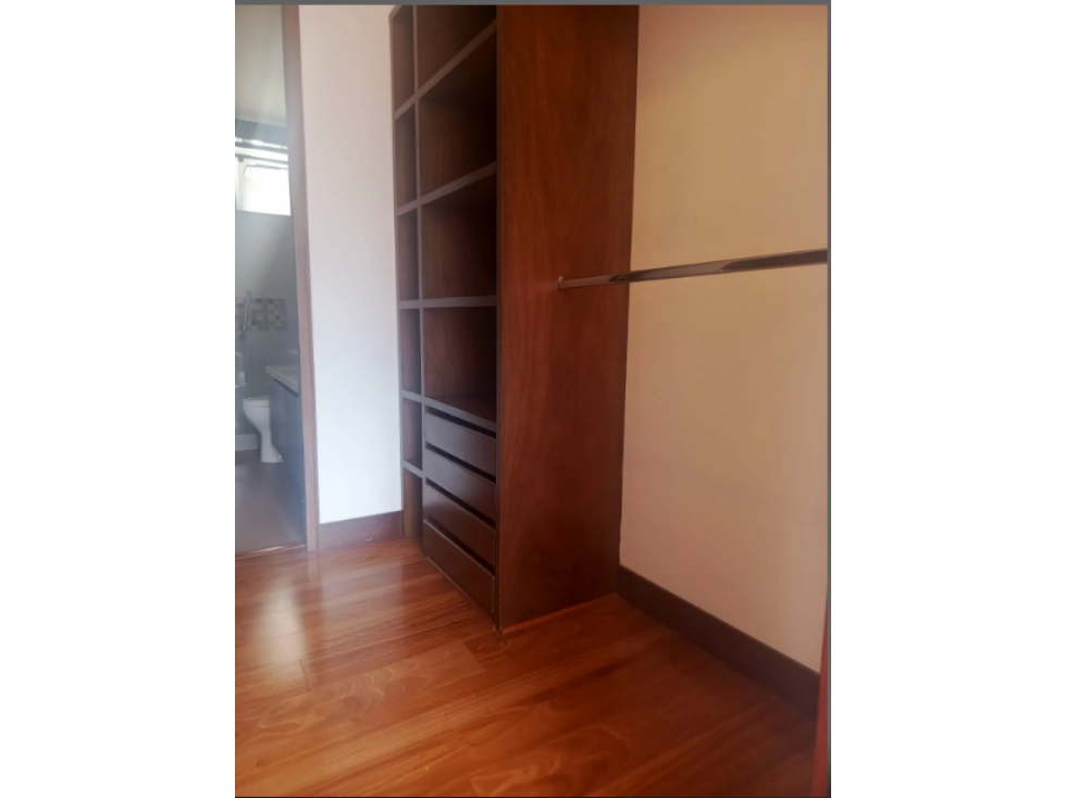 Apartamento en venta en Santa Ana Oriental, Bogotá · foto 9 de 17