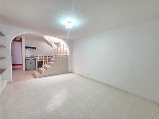 Casa de 3 alcobas en venta en Aloha Sector Sur, Bogotá, 160 m² · foto 3 de 18