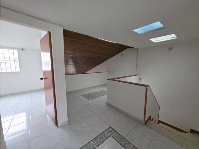 Casa de 3 alcobas en venta en Aloha Sector Sur, Bogotá, 160 m² · foto 7 de 18