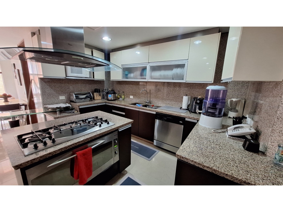 Apartamento en venta en Santa Barbara Central, Bogotá · foto 9 de 24