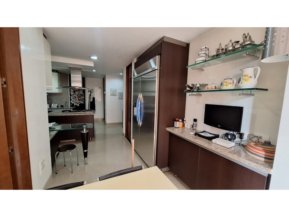 Apartamento en venta en Santa Barbara Central, Bogotá · foto 12 de 24