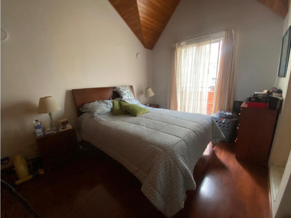 Casa en venta en San Jose Del Prado, Bogotá · foto 7 de 18