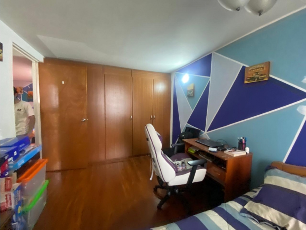 Casa en venta en San Jose Del Prado, Bogotá · foto 8 de 18
