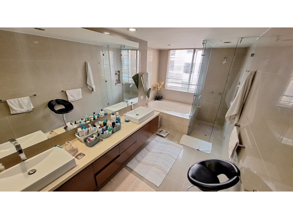 Apartamento en venta en Santa Barbara Central, Bogotá · foto 20 de 24