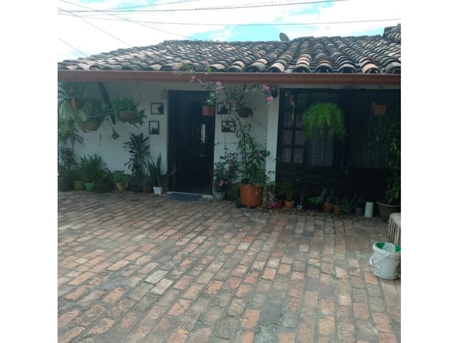 Casa de 3 alcobas en venta en Portal De Alcatraz, Girardot, 67 m² · foto 2 de 15