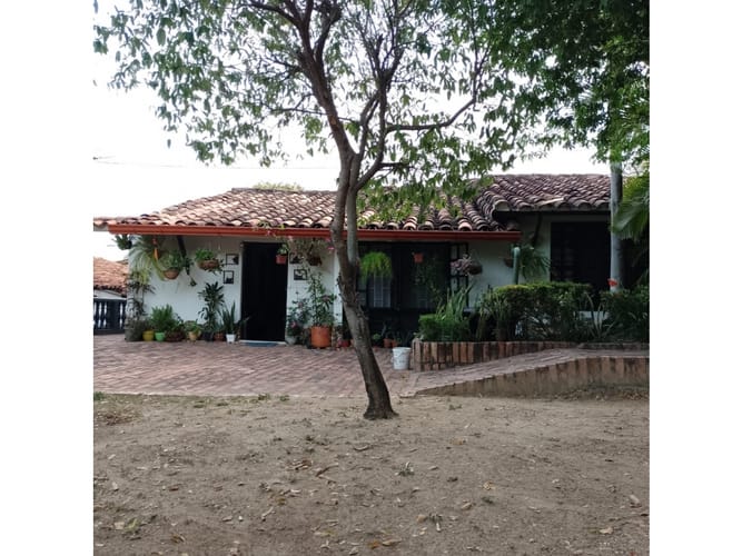 Casa de 3 alcobas en venta en Portal De Alcatraz, Girardot, 67 m² · foto 3 de 15