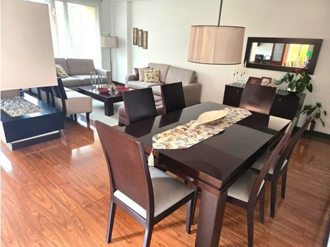 Apartamento de 3 alcobas en venta en Navarra, Bogotá, 156 m² · foto 2 de 19