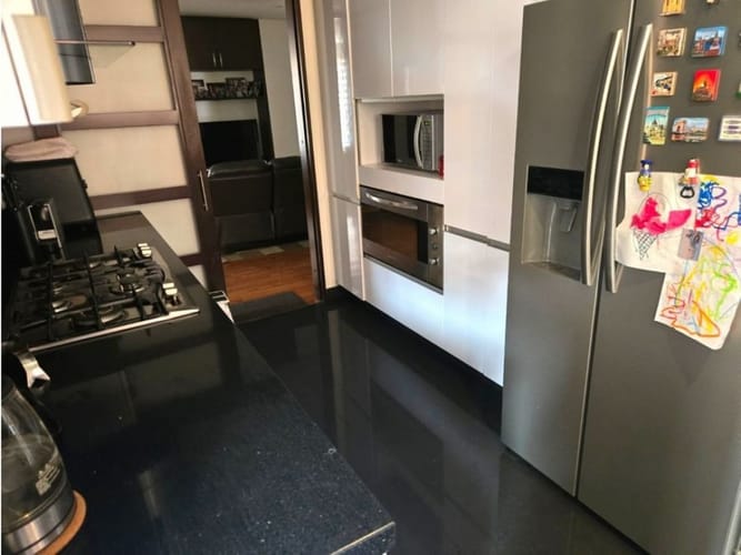 Apartamento de 3 alcobas en venta en Navarra, Bogotá, 156 m² · foto 3 de 19
