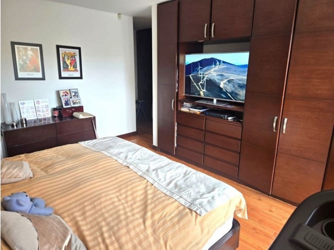 Apartamento de 3 alcobas en venta en Navarra, Bogotá, 156 m² · foto 8 de 19