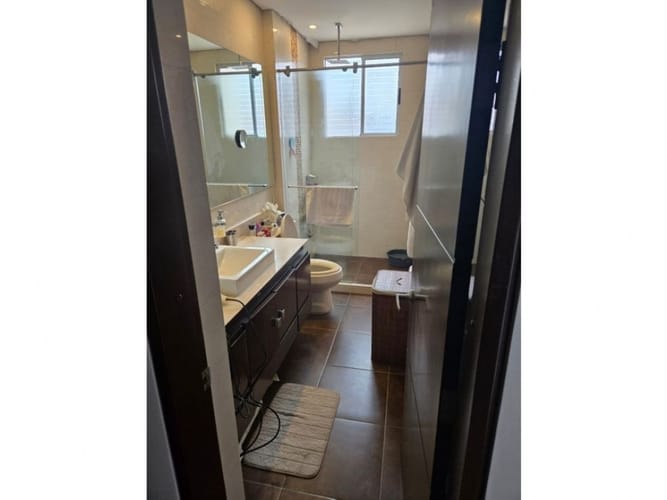Apartamento de 3 alcobas en venta en Navarra, Bogotá, 156 m² · foto 10 de 19