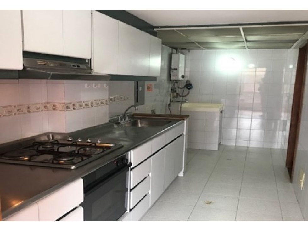 Apartamento en venta en Estoril, Bogotá · foto 6 de 15