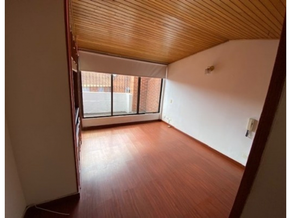 Apartamento en venta en Estoril, Bogotá · foto 8 de 15
