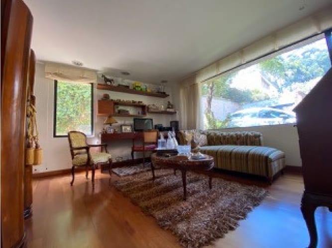 Casa de 4 alcobas en venta en Cerros De Suba, Bogotá, 329 m² · foto 3 de 24
