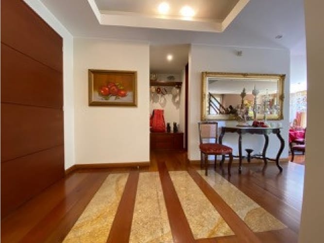 Casa de 4 alcobas en venta en Cerros De Suba, Bogotá, 329 m² · foto 5 de 24