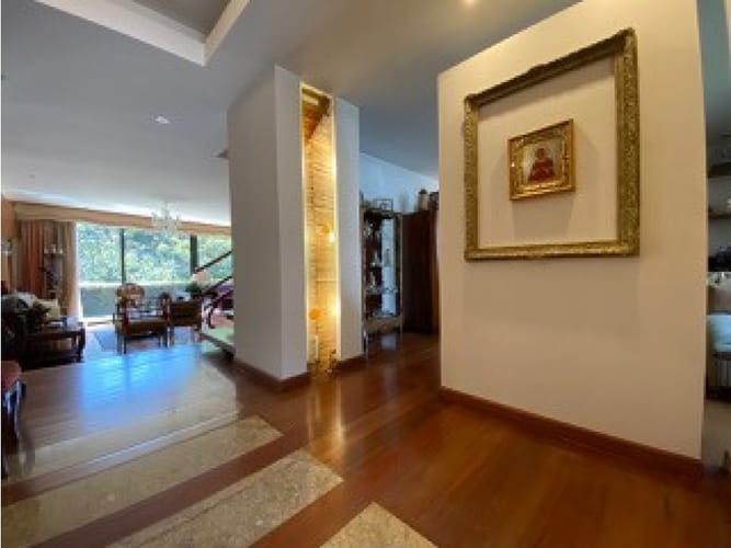 Casa de 4 alcobas en venta en Cerros De Suba, Bogotá, 329 m² · foto 6 de 24