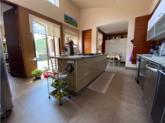 Casa de 4 alcobas en venta en Cerros De Suba, Bogotá, 329 m² · foto 8 de 24