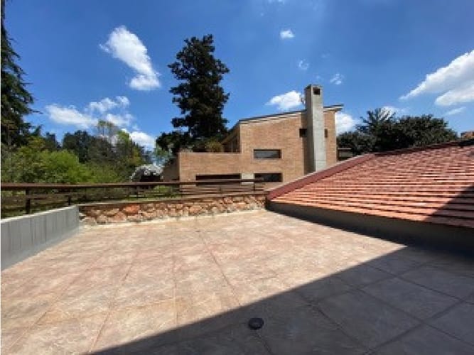 Casa de 4 alcobas en venta en Cerros De Suba, Bogotá, 329 m² · foto 19 de 24