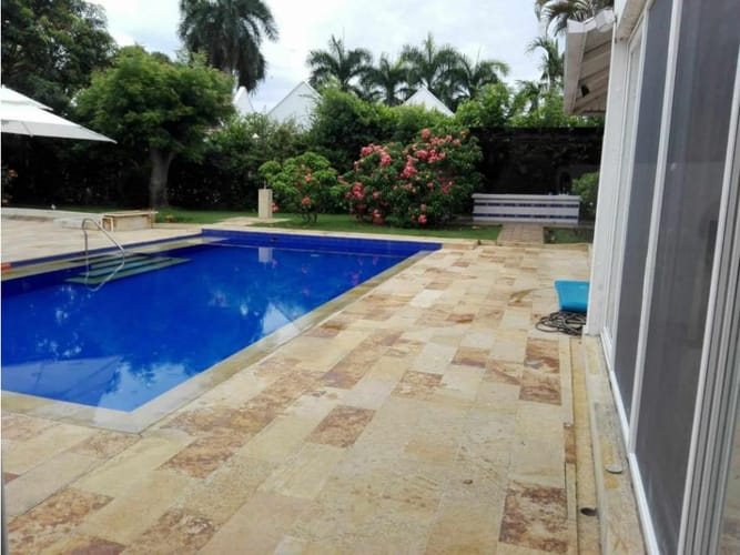 Casa de 4 alcobas en venta en Ricaurte, 154 m² · foto 2 de 10