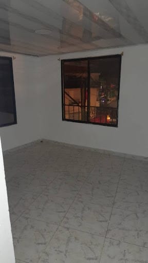 Apartamento de 2 alcobas en arriendo en Picacho, Medellín, 50 m² · foto 3 de 6