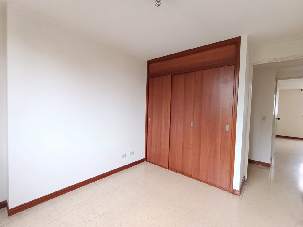Apartamento en venta en El Portal, Envigado · foto 5 de 14
