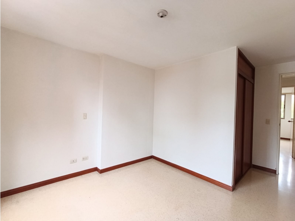 Apartamento en venta en El Portal, Envigado · foto 7 de 14