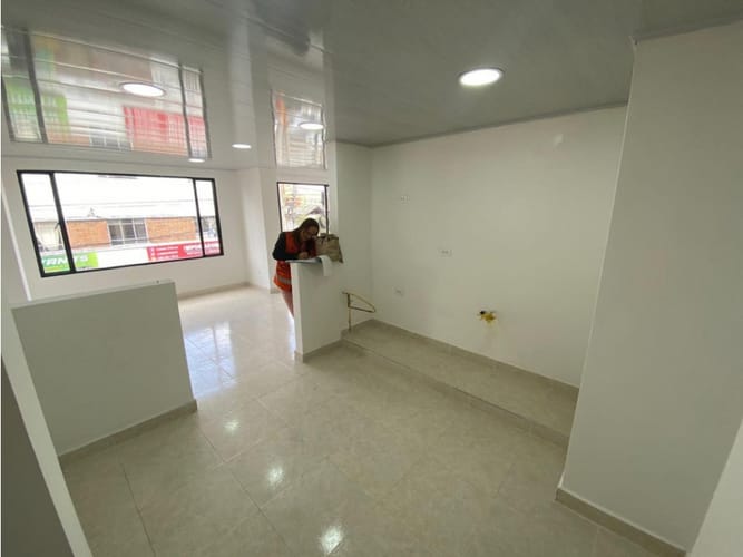 Casa de 4 alcobas en venta en El Vergel, Bogotá, 480 m² · foto 4 de 8