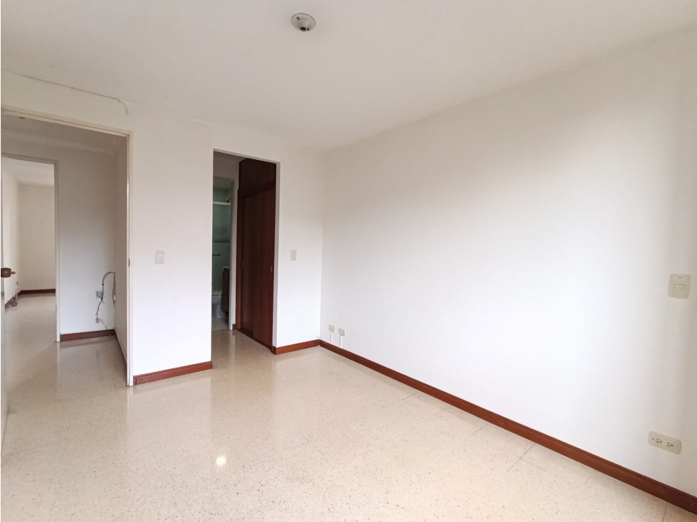 Apartamento en venta en El Portal, Envigado · foto 9 de 14
