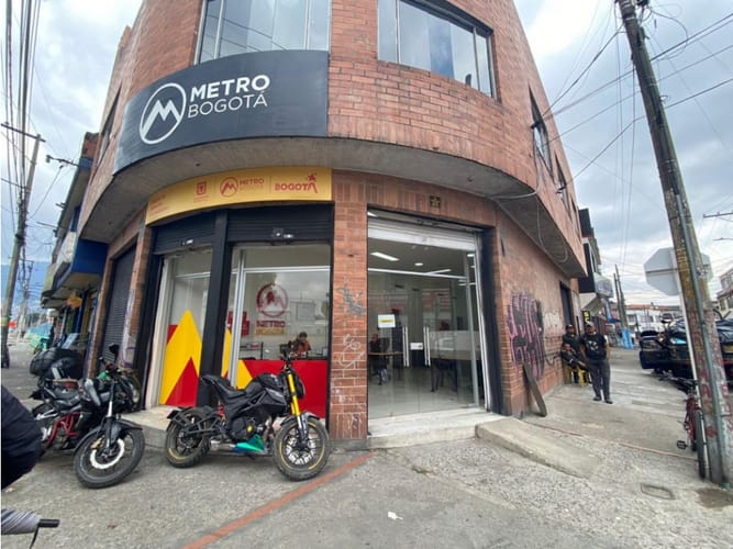 Casa de 4 alcobas en venta en El Vergel, Bogotá, 480 m² · foto 6 de 8