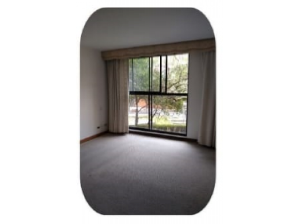 Apartamento en venta en Los Rosales, Bogotá · foto 3 de 14