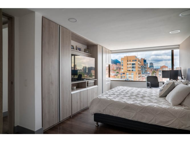 Apartamento de 3 alcobas en venta en Chicó Reservado, Bogotá, 185 m² · foto 12 de 24